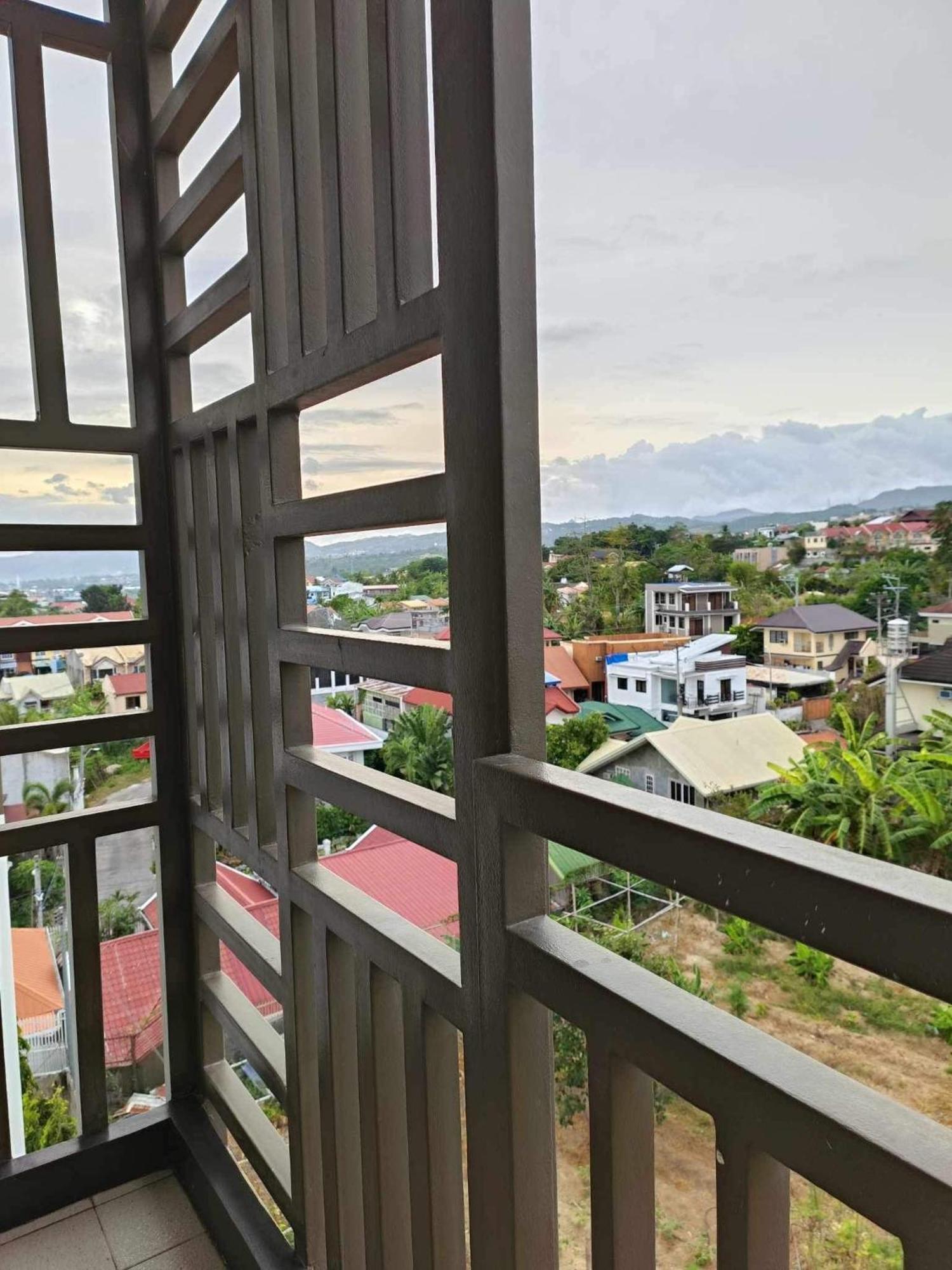 Antara Residence Studio Condo Talisay  Esterno foto